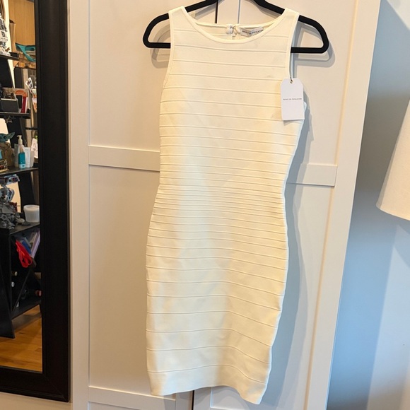 Dress the Population Dresses & Skirts - Dress the Population Cream Midi Dress
